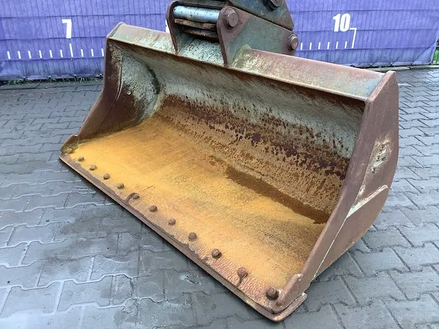 2004 mecalac 714 mw mobiele graafmachine - afbeelding 6 van  31