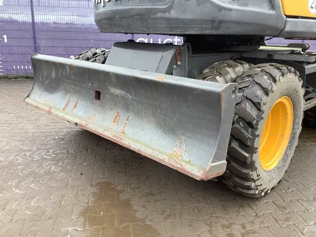 2004 mecalac 714 mw mobiele graafmachine - afbeelding 8 van  31