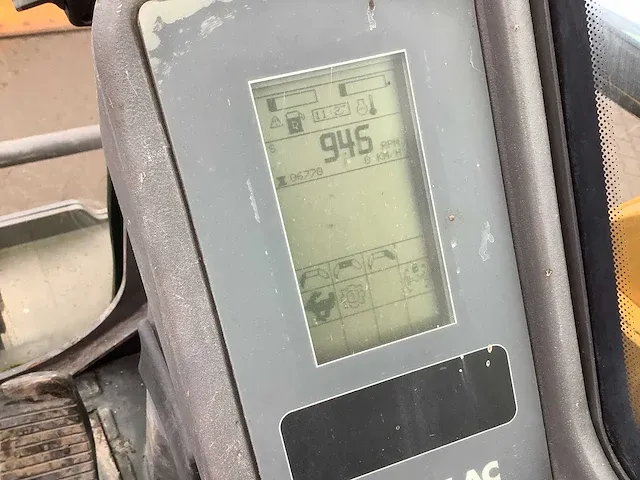 2004 mecalac 714 mw mobiele graafmachine - afbeelding 24 van  31