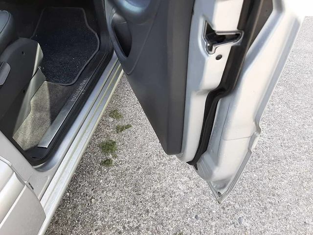 2004 mercedes-benz m-klasse ml 270 cdi bedrijfswagen - afbeelding 11 van  33