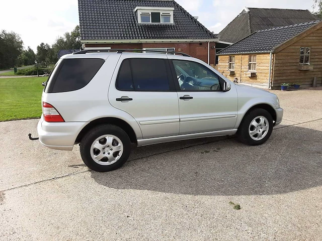 2004 mercedes-benz m-klasse ml 270 cdi bedrijfswagen - afbeelding 29 van  33