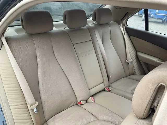 2004 mercedes-benz s-klasse 500 personenauto - afbeelding 2 van  29