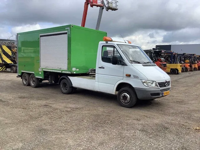 2004 mercedes-benz sprinter bedrijfswagen - afbeelding 32 van  35