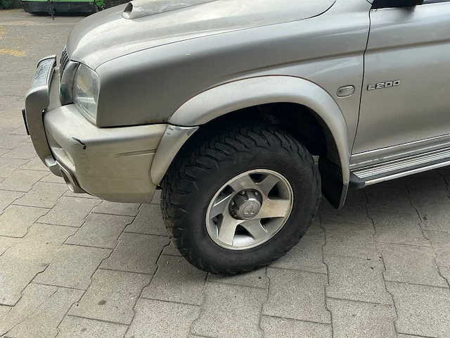 2004 mitsubishi 2.5 tdi club cap gls l200 bedrijfswagen - afbeelding 4 van  41