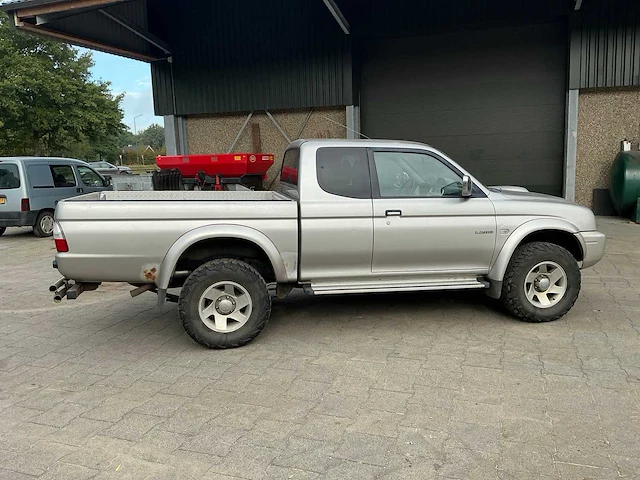 2004 mitsubishi 2.5 tdi club cap gls l200 bedrijfswagen - afbeelding 38 van  41
