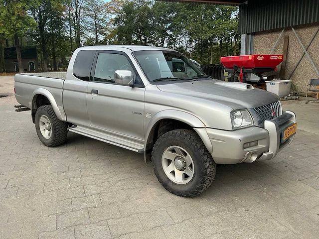 2004 mitsubishi 2.5 tdi club cap gls l200 bedrijfswagen - afbeelding 39 van  41