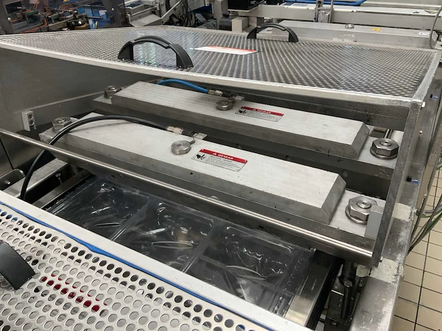 2004 multivac r 530 dieptrekverpakkingsmachine - afbeelding 5 van  18
