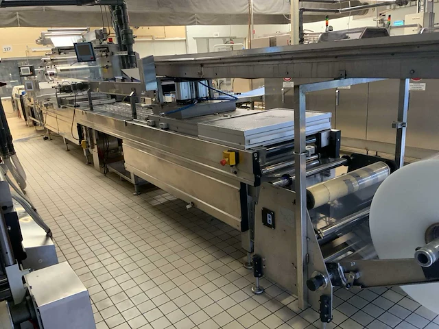 2004 multivac r 530 dieptrekverpakkingsmachine - afbeelding 1 van  18