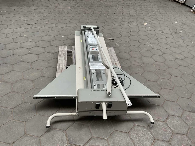 2004 neolt el.fo.tr plus 150 snijmachines - afbeelding 3 van  8