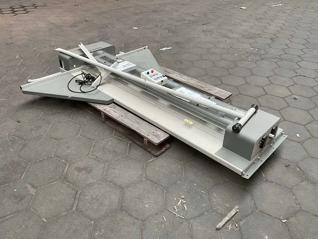 2004 neolt el.fo.tr plus 150 snijmachines - afbeelding 4 van  8
