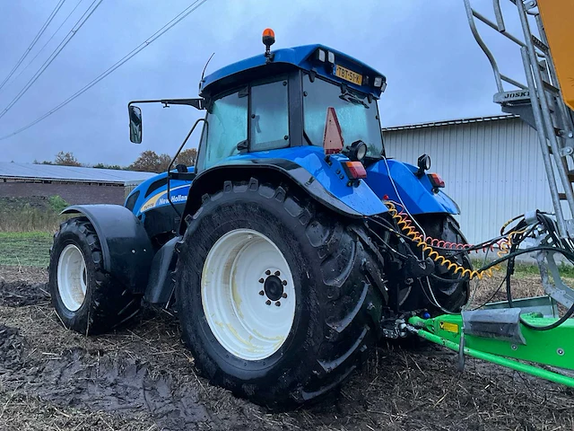 2004 new holland tvt 170 vierwielaangedreven landbouwtractor - afbeelding 23 van  29