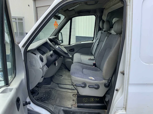 2004 nissan interstar 80.28-308 l bedrijfswagen - afbeelding 20 van  35