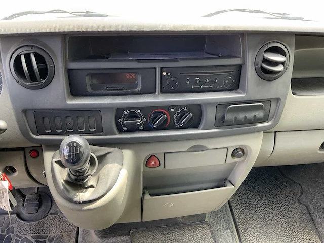 2004 nissan interstar 80.28-308 l bedrijfswagen - afbeelding 27 van  35