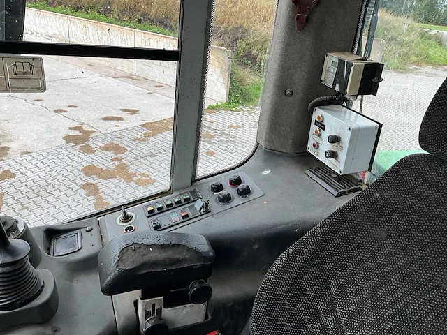 2004 o&k l25.5 shovel / wiellader - afbeelding 10 van  43