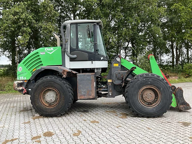 2004 o&k l25.5 shovel / wiellader - afbeelding 34 van  43