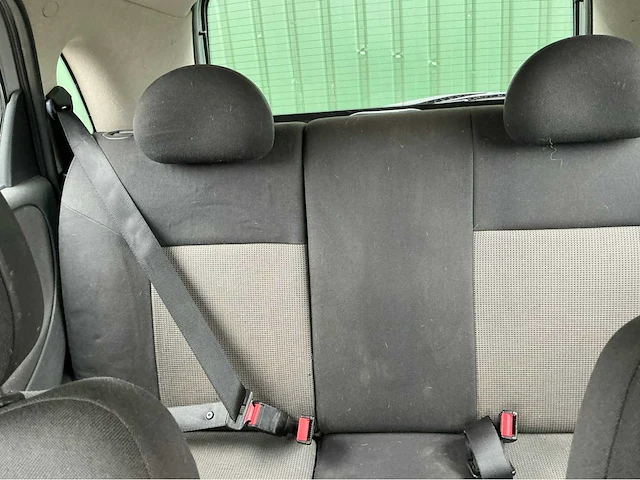 2004 opel corsa personenauto - afbeelding 9 van  18