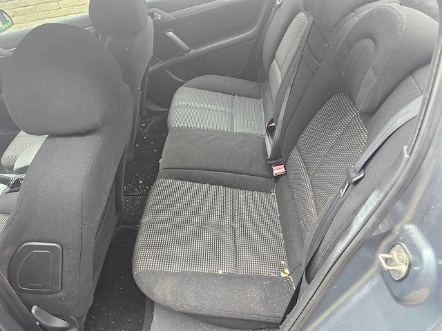 2004 peugeot 407 2.2-16v xs - afbeelding 5 van  23