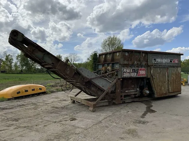 2004 powerscreen afzetbare stationaire powershredder 1800 “haakarm” - afbeelding 19 van  25