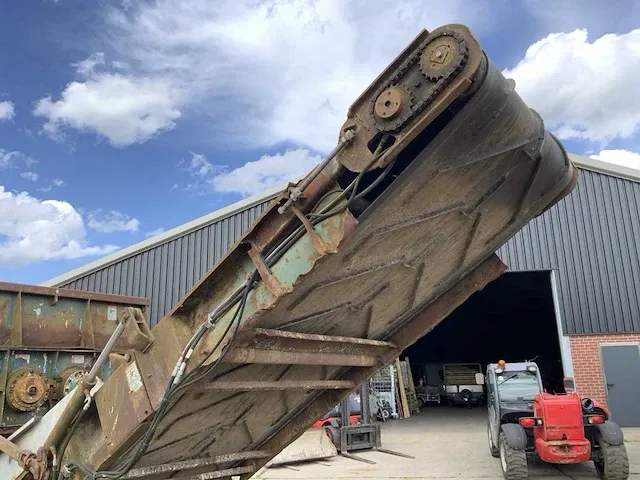 2004 powerscreen afzetbare stationaire powershredder 1800 “haakarm” - afbeelding 21 van  25