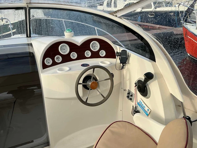 2004 quicksilver 650 cruiser speedboot - afbeelding 13 van  32