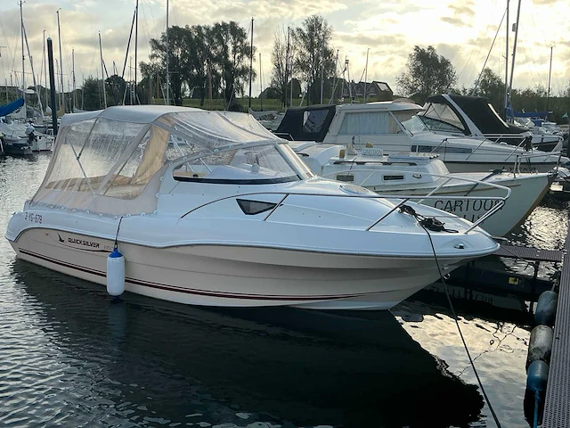 2004 quicksilver 650 cruiser speedboot - afbeelding 23 van  32
