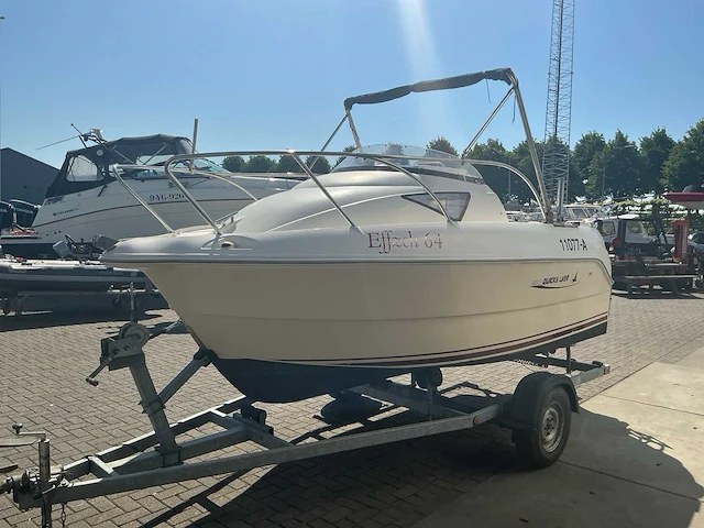2004 quicksilver cabin 460 kajuitboot - afbeelding 16 van  23