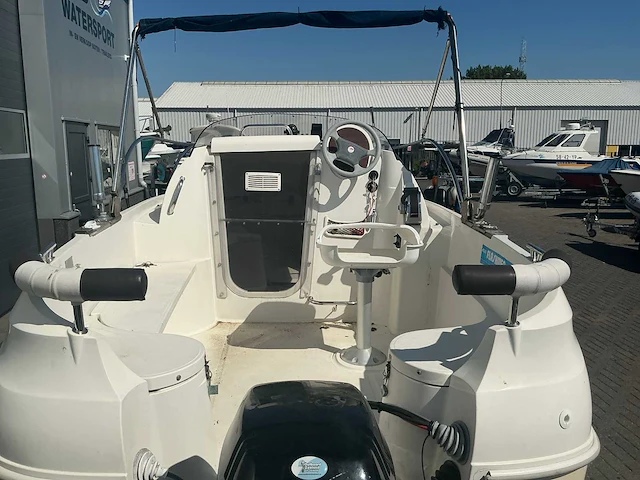 2004 quicksilver cabin 460 kajuitboot - afbeelding 19 van  23