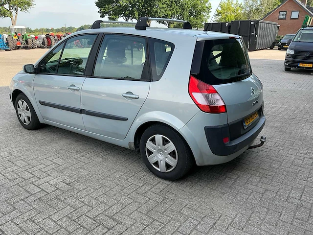 2004 renault scénic 1.6-16v expr. basis personenauto - afbeelding 15 van  18