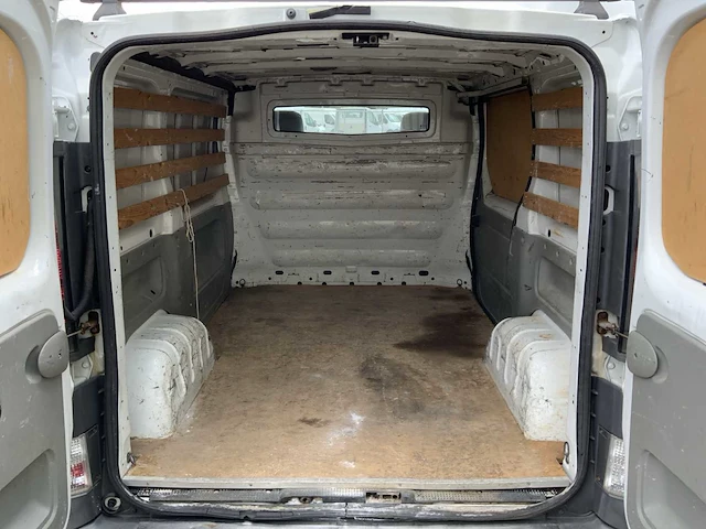 2004 renault trafic 1000 1.9 dci 100 bedrijfswagen - afbeelding 13 van  38