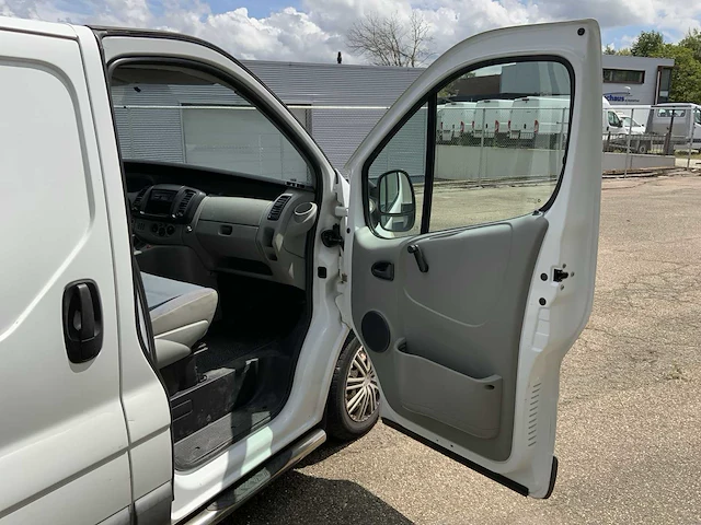 2004 renault trafic 1000 1.9 dci 100 bedrijfswagen - afbeelding 25 van  38