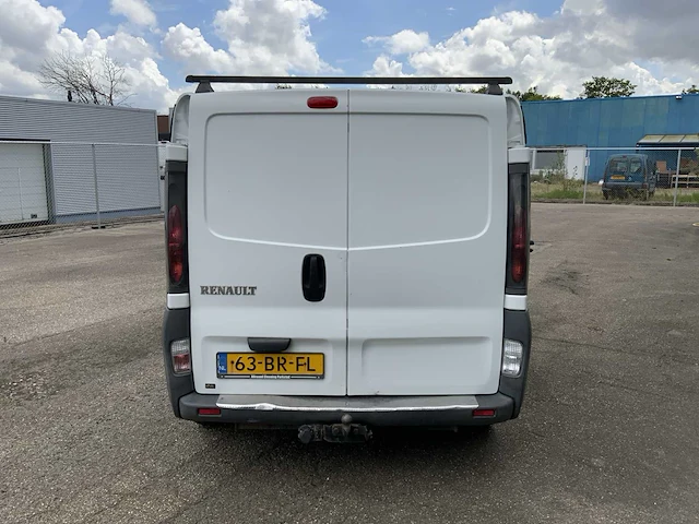 2004 renault trafic 1000 1.9 dci 100 bedrijfswagen - afbeelding 4 van  38