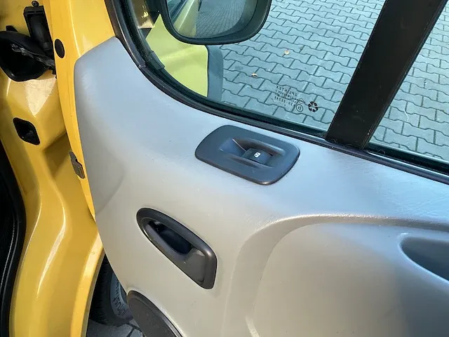 2004 renault trafic 1.9 dci bedrijfswagen - afbeelding 17 van  25