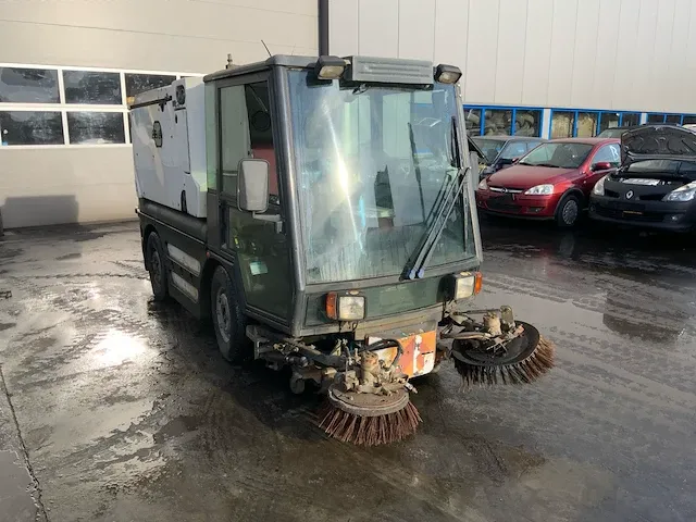 2004 schmidt compact 200 veegmachine - afbeelding 1 van  24