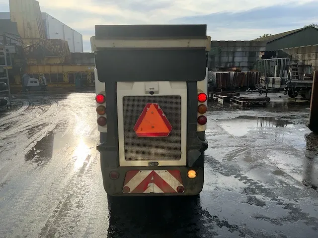 2004 schmidt compact 200 veegmachine - afbeelding 21 van  24