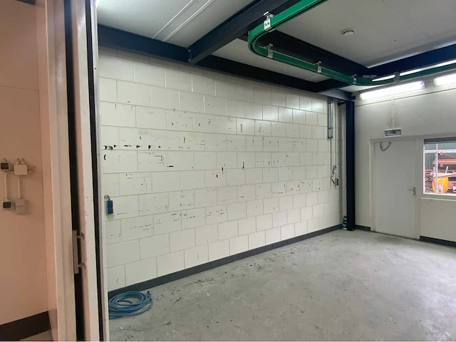 2004 soloan prefab spuitcabine met droogruimte en voorbewerkingsruimte - afbeelding 13 van  69