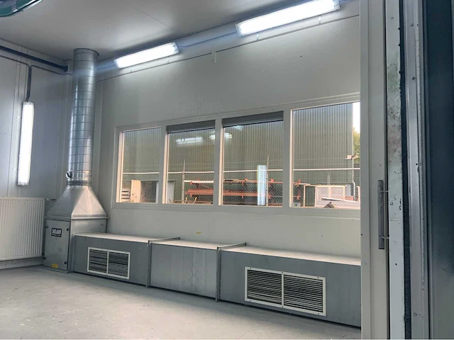 2004 soloan prefab spuitcabine met droogruimte en voorbewerkingsruimte - afbeelding 42 van  69