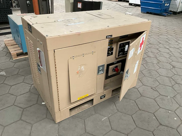 2004 space and water heater - afbeelding 1 van  13