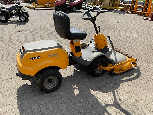 2004 stiga park compact p901 zitmaaier - afbeelding 3 van  15