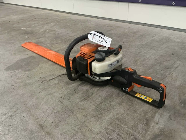 2004 stihl hs80 heggenschaar - afbeelding 1 van  5