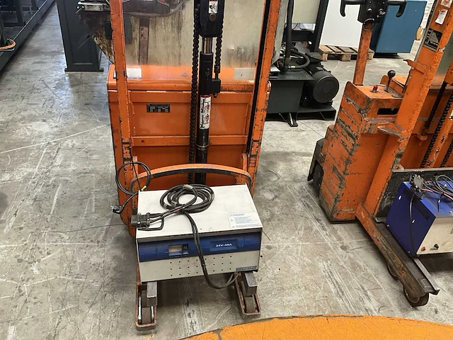 2004 tgl fehc 10 palletstapelaar - afbeelding 9 van  12