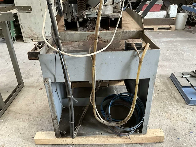 2004 thomas super trad 280 beugelzaagmachine - afbeelding 4 van  15