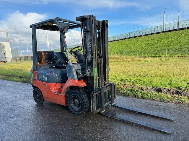 2004 toyota 42-7fgf15 vorkheftruck - afbeelding 8 van  12