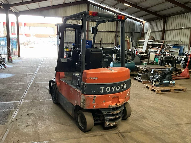2004 toyota 7fbmf25 vorkheftruck - afbeelding 14 van  19