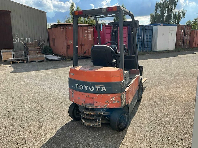 2004 toyota 7fbmf25 vorkheftruck - afbeelding 11 van  17
