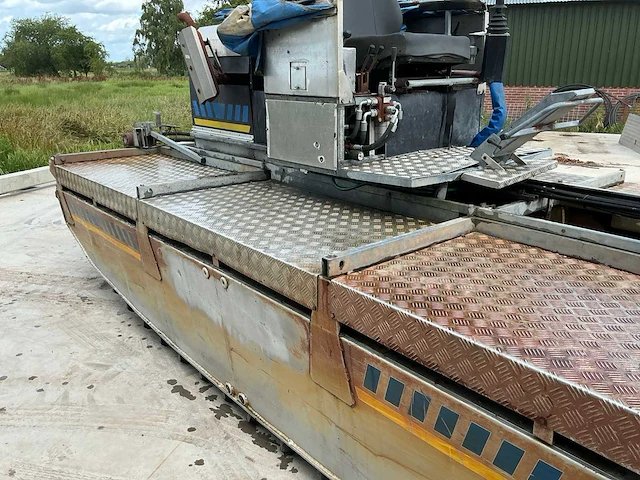 2004 truxor maaiboot/amfibievoertuig - afbeelding 15 van  45