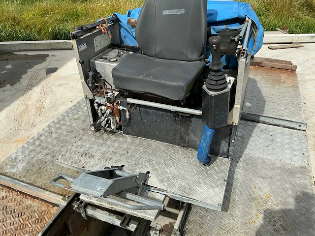 2004 truxor maaiboot/amfibievoertuig - afbeelding 24 van  45