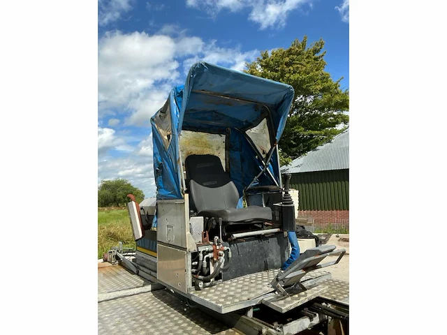 2004 truxor maaiboot/amfibievoertuig - afbeelding 30 van  45