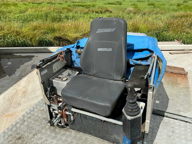 2004 truxor maaiboot/amfibievoertuig - afbeelding 39 van  45
