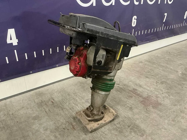2004 ulbo ubz58 trilstamper - afbeelding 2 van  5