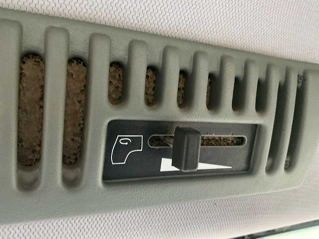 2004 valtra t120 vierwielaangedreven landbouwtractor - afbeelding 18 van  28